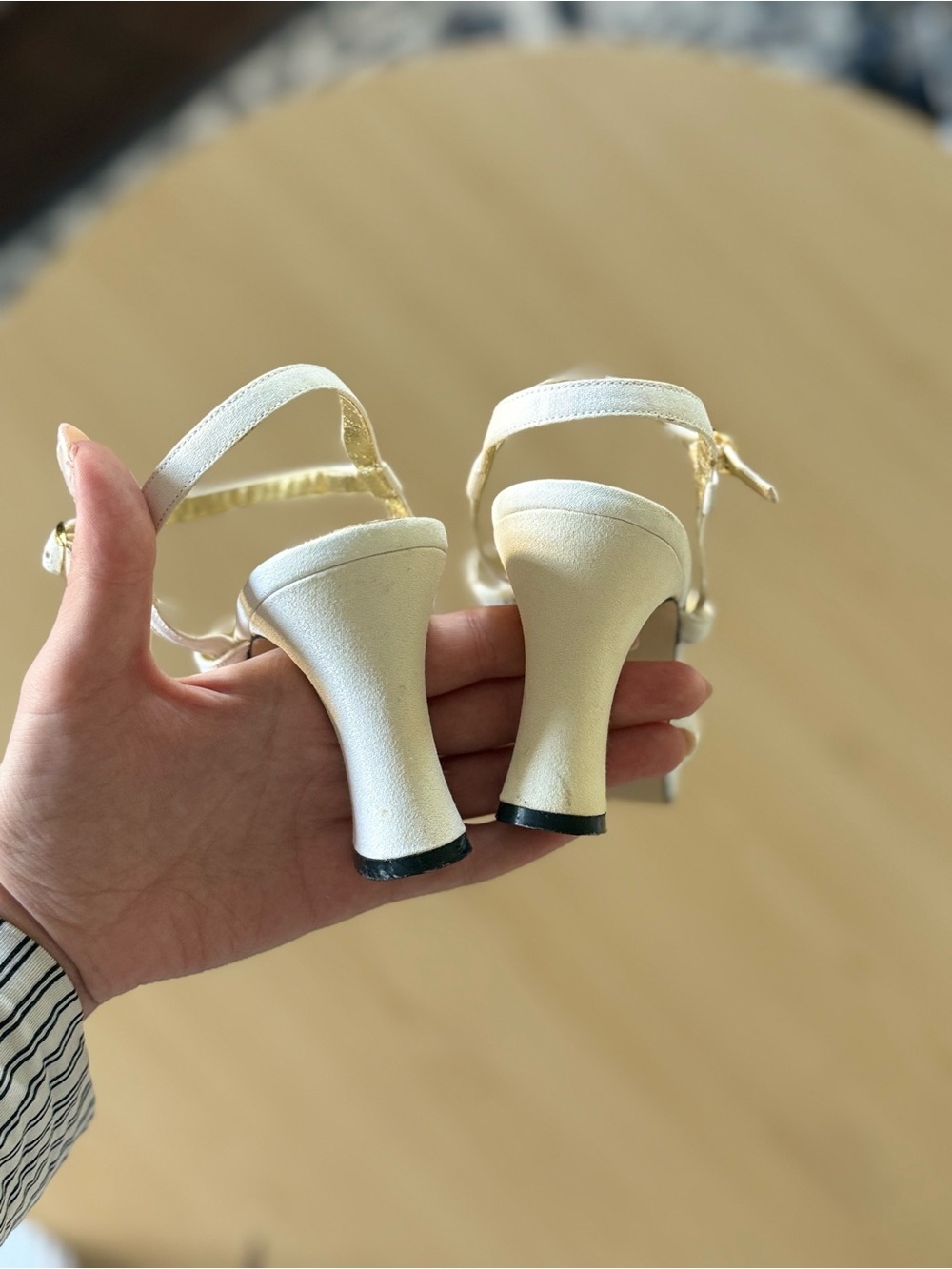 Apostrophe White Strappy Block Heel Sandals Y2K platform heels kittenblock heels - Picture 9 of 9